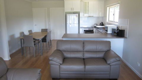 KVH Panorama - Goulburn Accommodation 1