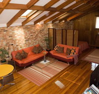 Bet's Bed and Breakfast Studio - Goulburn Accommodation