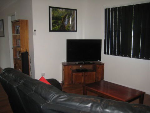 Sapphire Cottage - Goulburn Accommodation 5