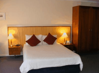 Ocean Beach Hotel - Goulburn Accommodation