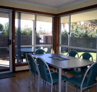 Lincoln Cove Villas - Goulburn Accommodation