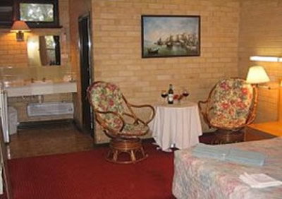 The Vineyards Motel - Goulburn Accommodation 1