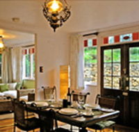 Gardenia House - Goulburn Accommodation