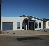 Coastal Getaway - Goulburn Accommodation