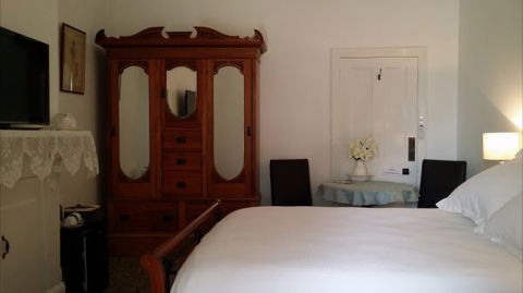 Angas Plains Estate Wines Heritage Suite - Goulburn Accommodation 8