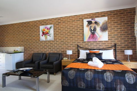 Top Of The Town Motor Inn Yackandandah - Goulburn Accommodation 0