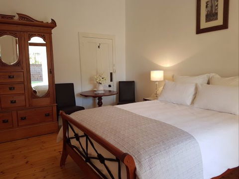 Angas Plains Wines Suites - Goulburn Accommodation 10