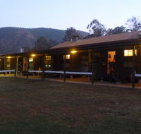 Christmas Creek Cafe and Cabins - Goulburn Accommodation