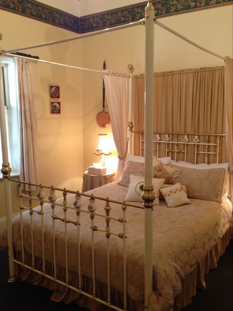 Gasworks Cottages Strathalbyn - Goulburn Accommodation 3