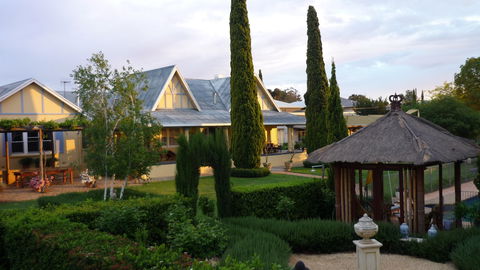 Berri Bed And Breakfast - Goulburn Accommodation 0