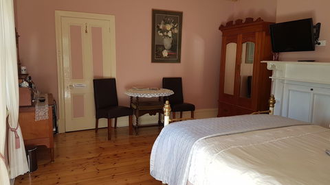 Angas Plains Wines Suites - Goulburn Accommodation 0