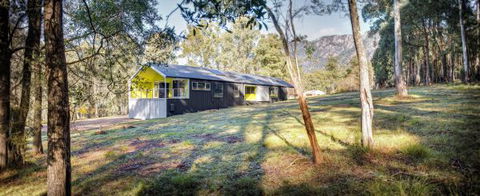 Nine Steps - Goulburn Accommodation 1