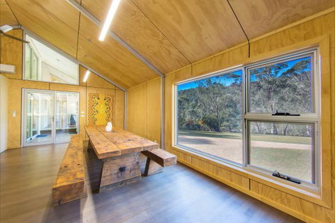 Nine Steps - Goulburn Accommodation 5
