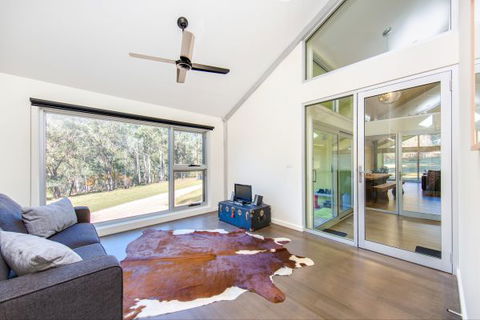 Nine Steps - Goulburn Accommodation 8