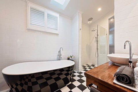 102 On Strath - Goulburn Accommodation 4