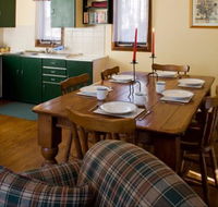 Arch Cottage - Goulburn Accommodation
