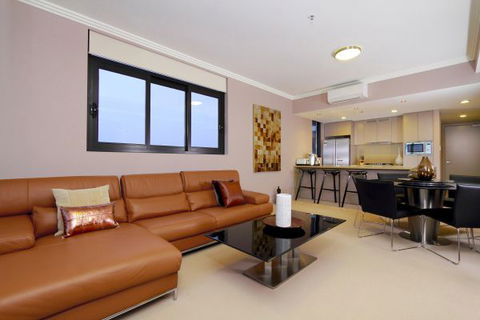Australia Towers - Goulburn Accommodation 1