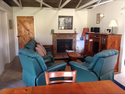 Avaleigh Elms Farmstay - Goulburn Accommodation 4