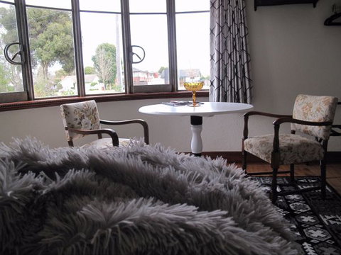 B&B Wodonga - Art Deco Accommodation - Goulburn Accommodation 1
