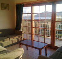 Bay View House - Goulburn Accommodation