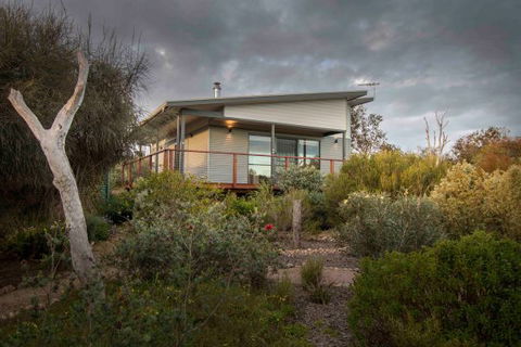 Coorong Cabins - Goulburn Accommodation 3