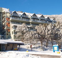 Falls Creek Country Club - Goulburn Accommodation