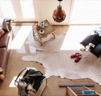 Flop House - Goulburn Accommodation