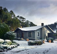 Frenchman's River - The Writer's House - Goulburn Accommodation