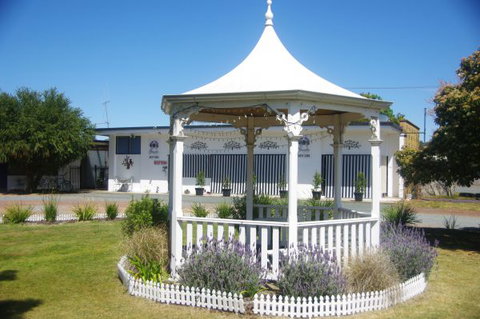 Gazebo Motor Inn - Goulburn Accommodation 0