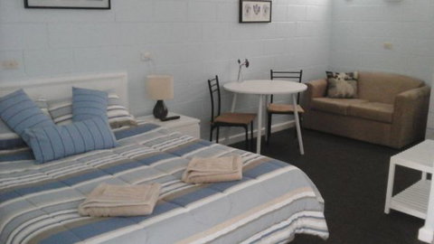 Gazebo Motor Inn - Goulburn Accommodation 3