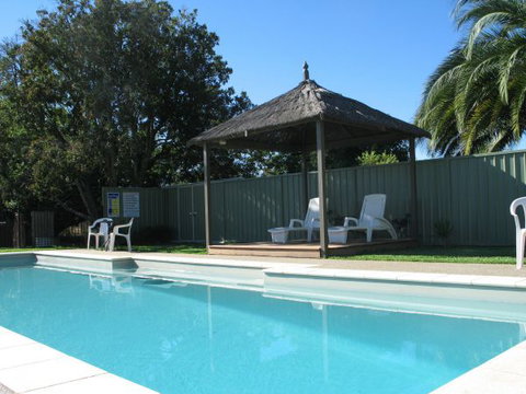 Golden Chain Wine Village Motor Inn - Goulburn Accommodation 0