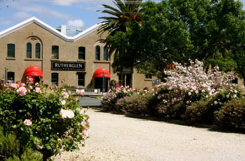 Golden Chain Wine Village Motor Inn - Goulburn Accommodation 8