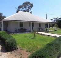 Great Grandpa Henry Retreat - Goulburn Accommodation
