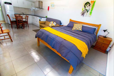 Karymbalee Cottage - Goulburn Accommodation 1