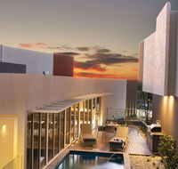 The Frames - Luxury Riverland Accommodation - Goulburn Accommodation