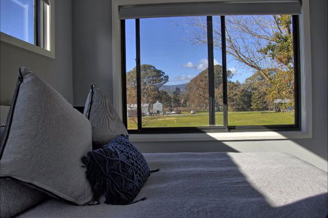 Lusso KV - Goulburn Accommodation 1