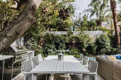 Luxico - Pearce Street - Goulburn Accommodation 1