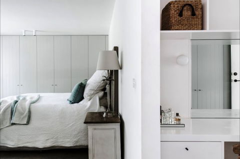 Luxico - Pearce Street - Goulburn Accommodation 9