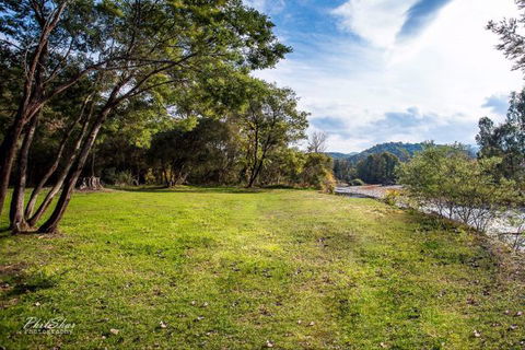 Porepunkah Bridge Holiday Park - Goulburn Accommodation 4