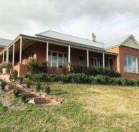 Shearer's Hill - Luxury Farm Stay - Goulburn Accommodation