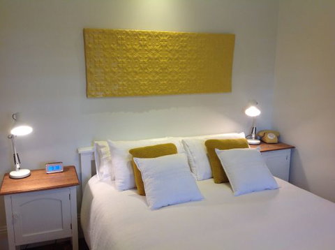 Thelma's Temora - Goulburn Accommodation 5