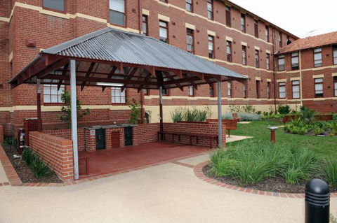 Yarra House - Goulburn Accommodation 7