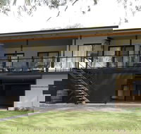 192 Page Drive Blanchetown -River Shack Rentals - Goulburn Accommodation