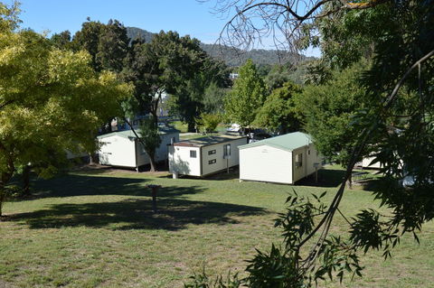 Adelong Golden Gully Caravan Park - Goulburn Accommodation 1