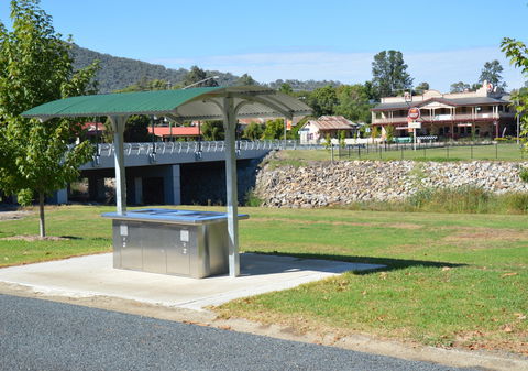 Adelong Golden Gully Caravan Park - Goulburn Accommodation 2