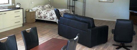 Camawald Coonawarra Bed & Breakfast - Goulburn Accommodation 7