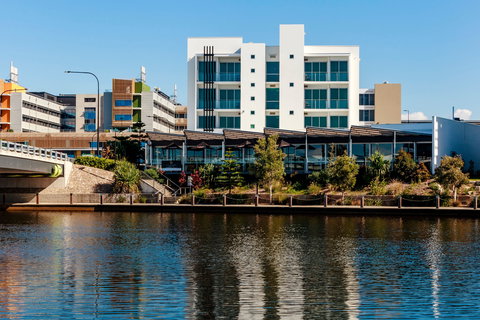Mercure Sunshine Coast Kawana Waters - Goulburn Accommodation 0