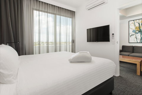 Mercure Sunshine Coast Kawana Waters - Goulburn Accommodation 5