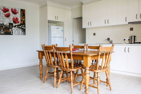 Moose And Mimis Accommodation - Goulburn Accommodation 0