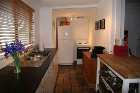 No.72 - Goulburn Accommodation 1